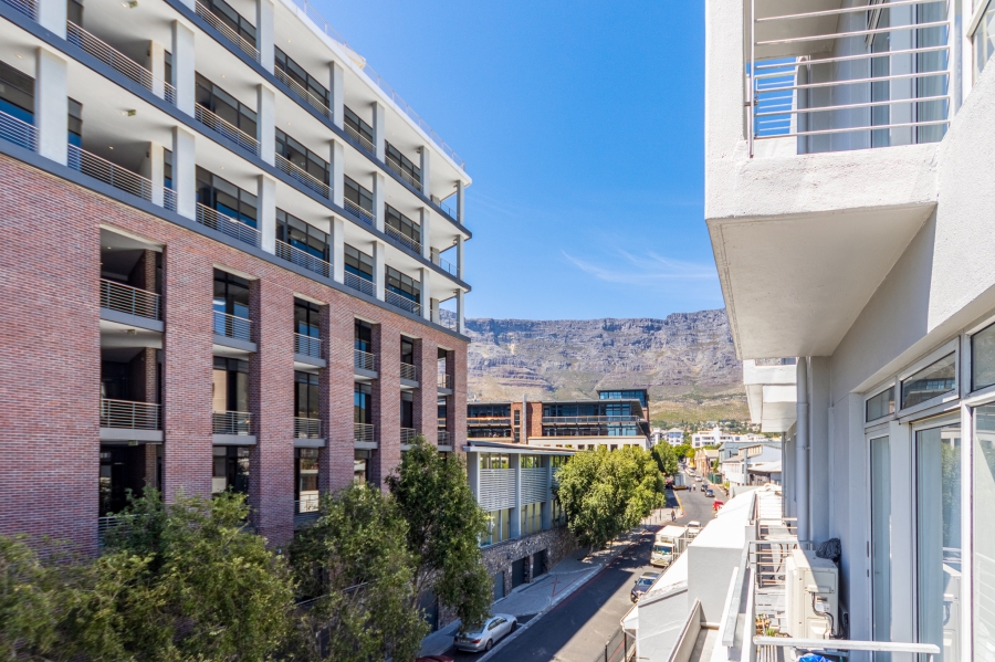 1 Bedroom Property for Sale in Gardens Western Cape